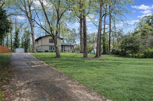 957 Rowland Road, Stone Mountain, GA 30083