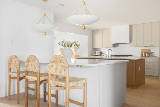 7407 Arbor Oaks Drive, Dallas, TX 75248