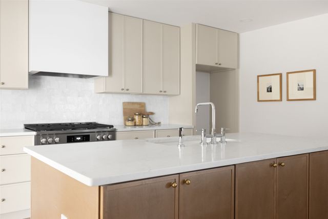 7407 Arbor Oaks Drive, Dallas, TX 75248