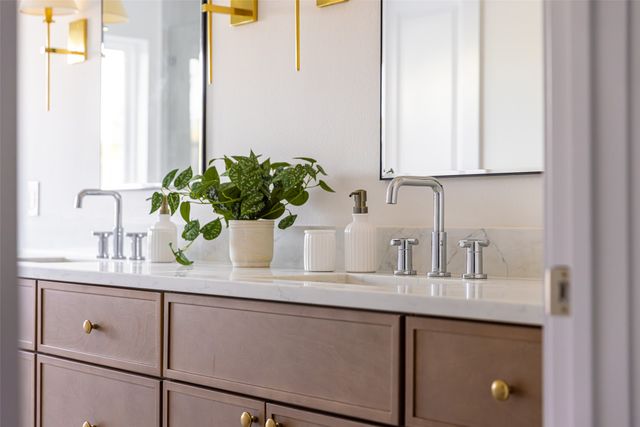 7407 Arbor Oaks Drive, Dallas, TX 75248