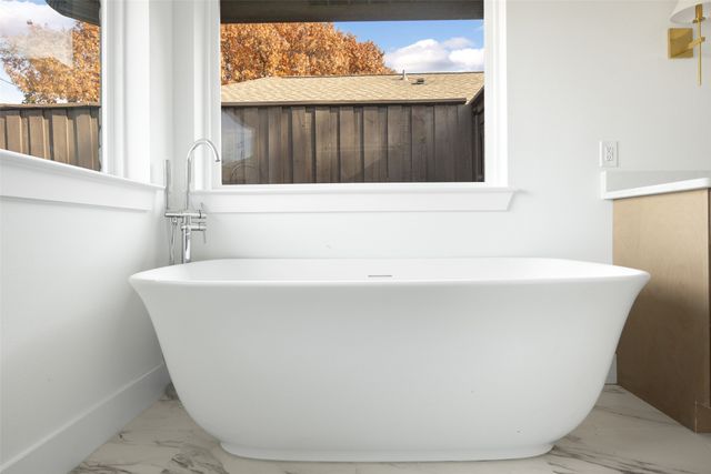 7407 Arbor Oaks Drive, Dallas, TX 75248