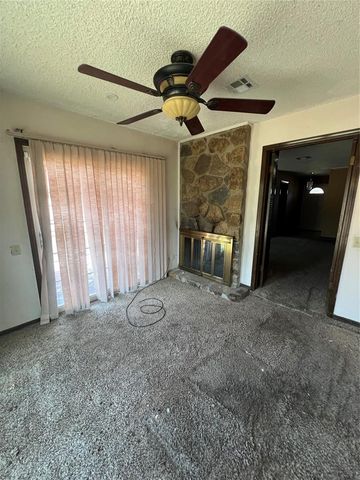 8813 N McMillan Avenue, Oklahoma City, OK 73132