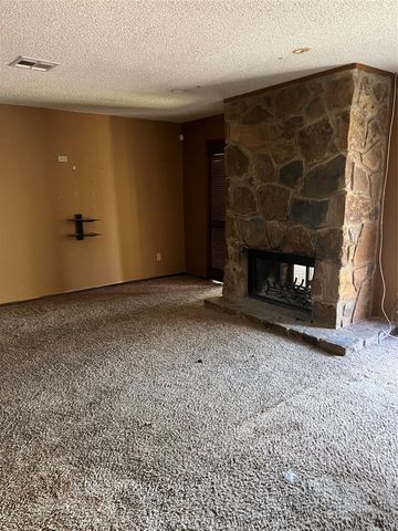 8813 N McMillan Avenue, Oklahoma City, OK 73132