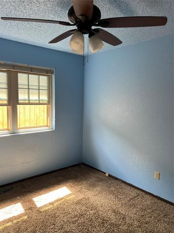 8813 N McMillan Avenue, Oklahoma City, OK 73132