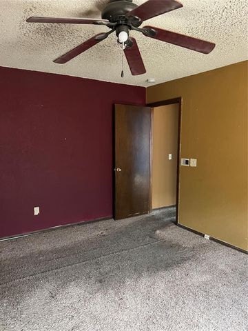 8813 N McMillan Avenue, Oklahoma City, OK 73132
