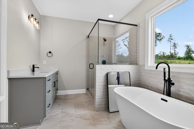 332 Cammie Way, Williamson, GA 30292