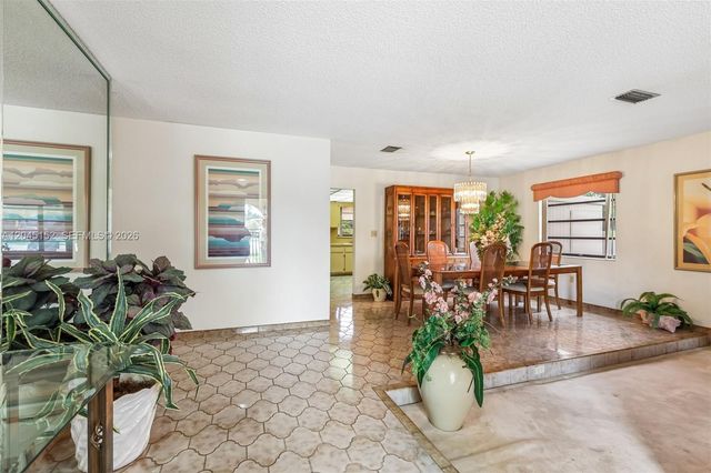 13394 SW 1st Ter, Miami, FL 33184
