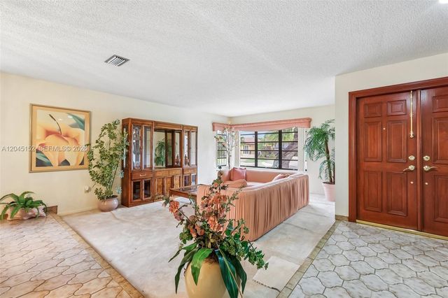 13394 SW 1st Ter, Miami, FL 33184
