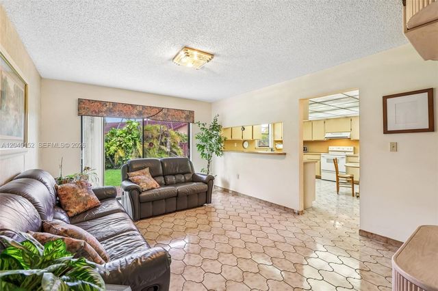 13394 SW 1st Ter, Miami, FL 33184