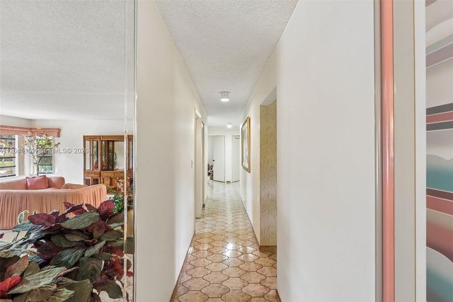 13394 SW 1st Ter, Miami, FL 33184