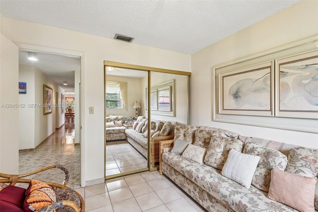 13394 SW 1st Ter, Miami, FL 33184