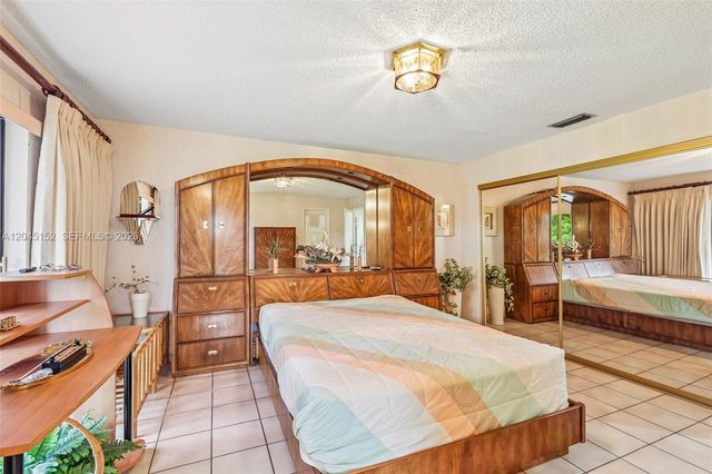 13394 SW 1st Ter, Miami, FL 33184