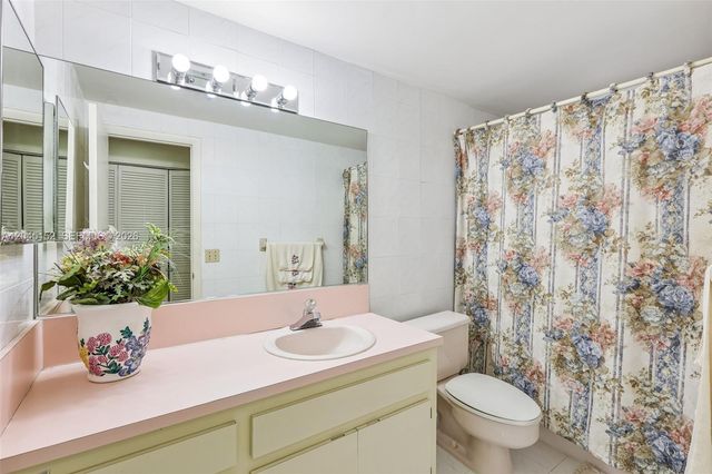 13394 SW 1st Ter, Miami, FL 33184