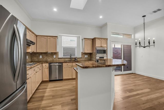 6068 Thursby Avenue, Dallas, TX 75252