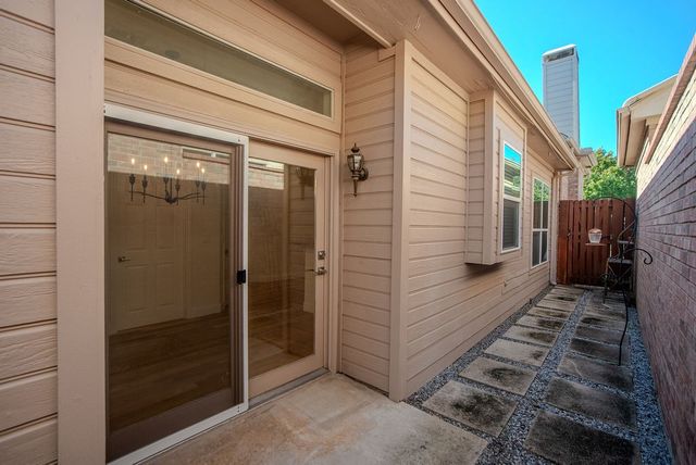 6068 Thursby Avenue, Dallas, TX 75252