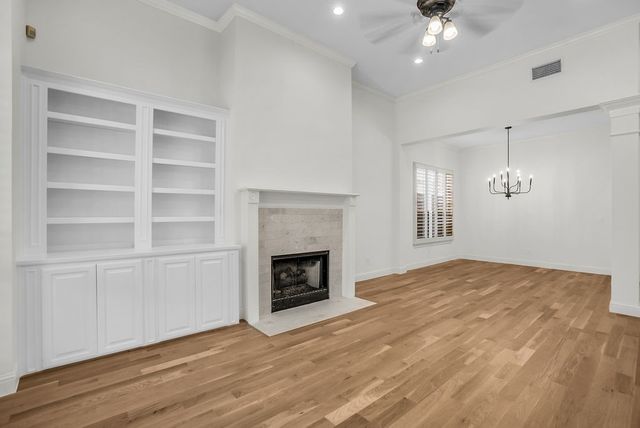 6068 Thursby Avenue, Dallas, TX 75252