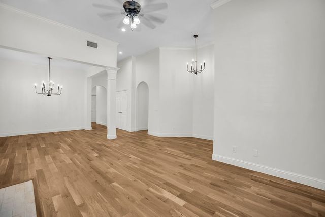 6068 Thursby Avenue, Dallas, TX 75252