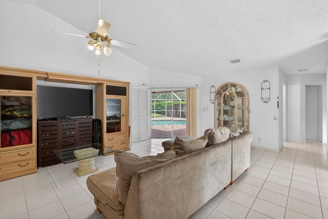 2825 NW 29th Drive, Boca Raton, FL 33434