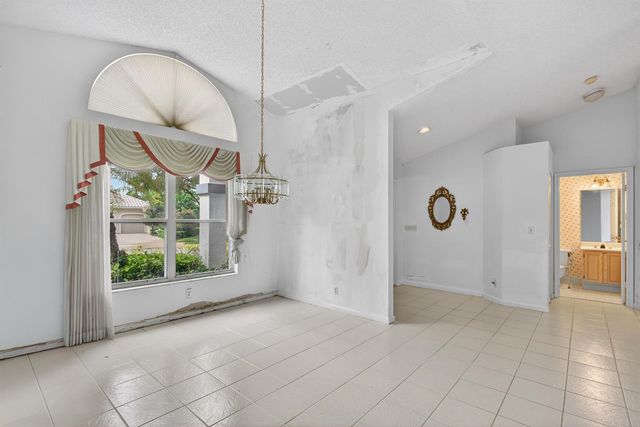 2825 NW 29th Drive, Boca Raton, FL 33434