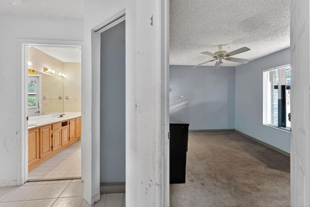 2825 NW 29th Drive, Boca Raton, FL 33434