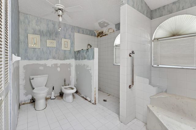 2825 NW 29th Drive, Boca Raton, FL 33434