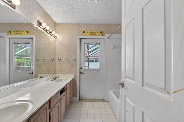 2825 NW 29th Drive, Boca Raton, FL 33434