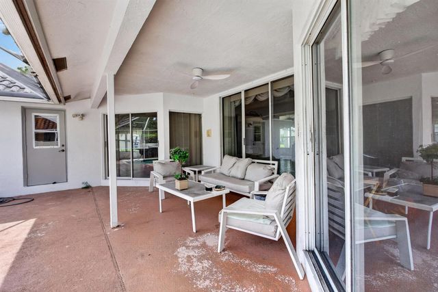 2825 NW 29th Drive, Boca Raton, FL 33434