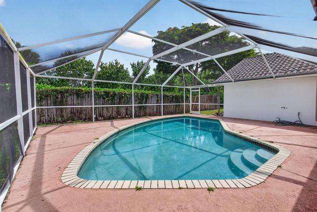 2825 NW 29th Drive, Boca Raton, FL 33434