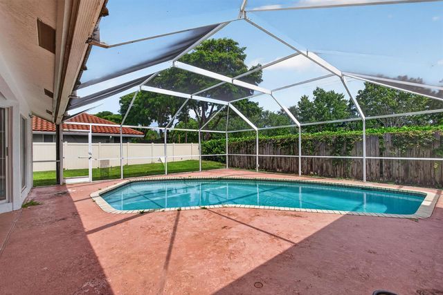 2825 NW 29th Drive, Boca Raton, FL 33434