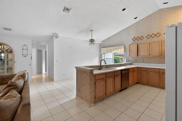 2825 NW 29th Drive, Boca Raton, FL 33434