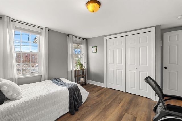 39 Chestnut St, Peabody, MA 01960