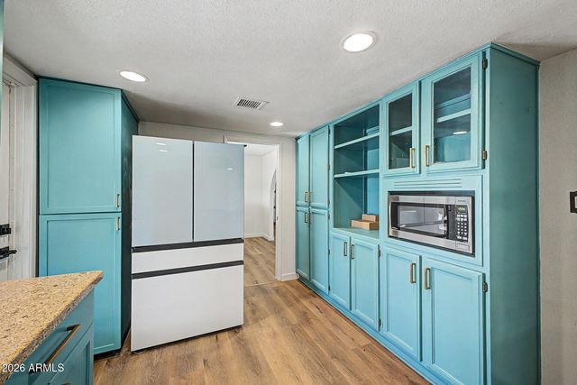 2552 E BROWN Road, Mesa, AZ 85213