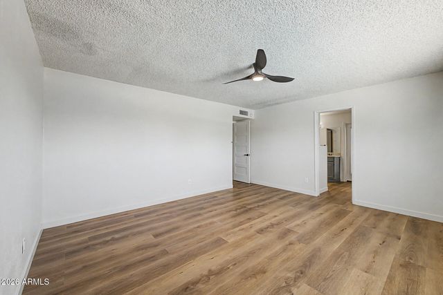 2552 E BROWN Road, Mesa, AZ 85213