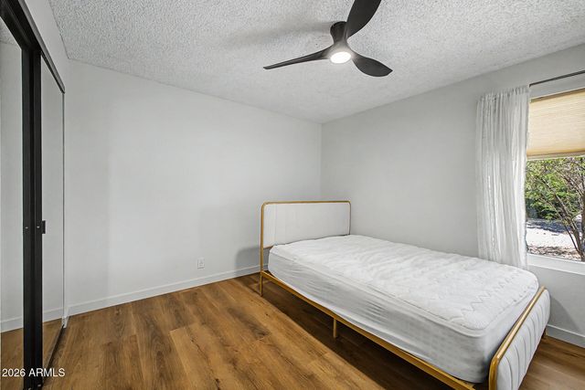 2552 E BROWN Road, Mesa, AZ 85213