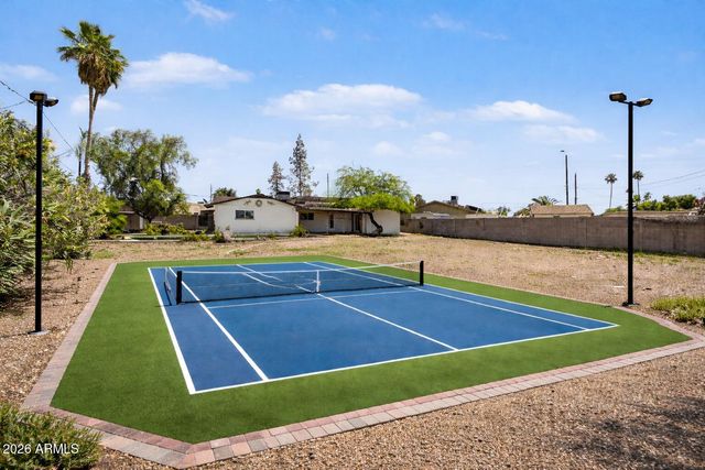 2552 E BROWN Road, Mesa, AZ 85213