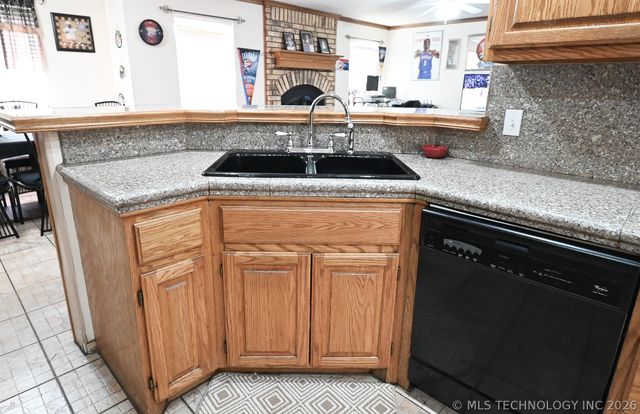 501 S 64th Street W, Muskogee, OK 74401