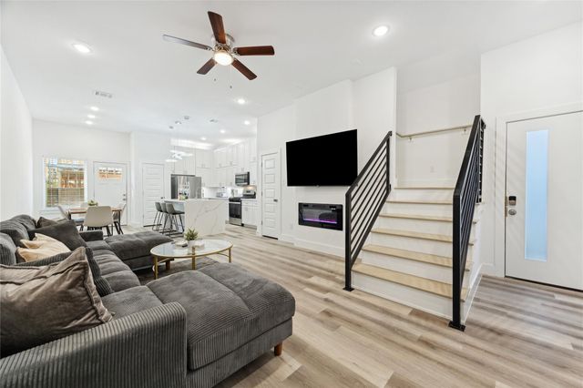 3828 Noah Street B, Houston, TX 77021