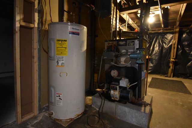 518 Riverdale Avenue, Manchester, NH 03103