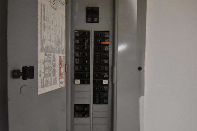 518 Riverdale Avenue, Manchester, NH 03103