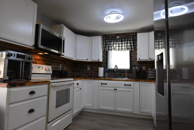 518 Riverdale Avenue, Manchester, NH 03103