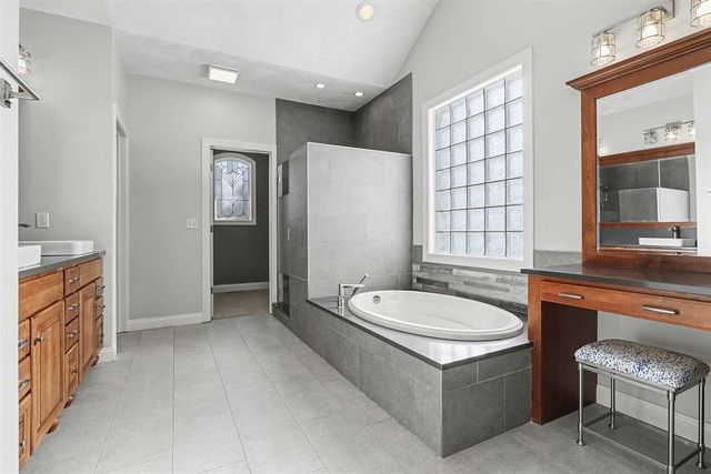 318 Minges Hills Drive, Battle Creek, MI 49015