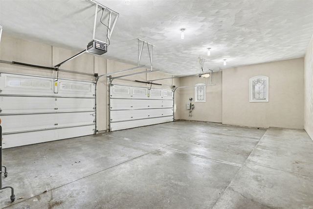 318 Minges Hills Drive, Battle Creek, MI 49015