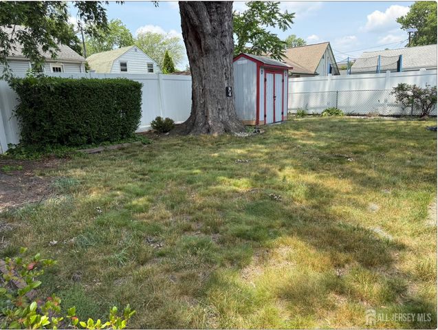 38 Wayne Street, Edison, NJ 08817
