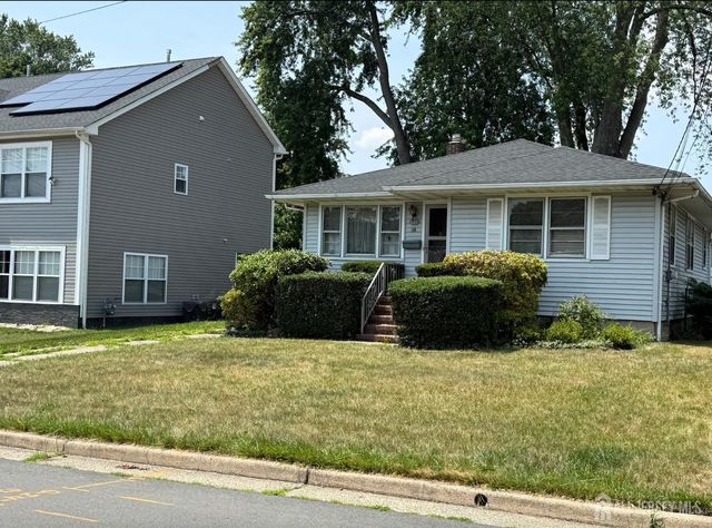 38 Wayne Street, Edison, NJ 08817