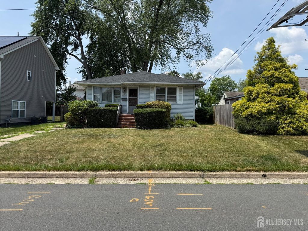 38 Wayne Street, Edison, NJ 08817