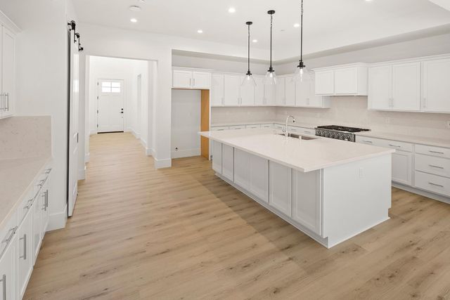 9041 Ventura St, Granite Bay, CA 95746