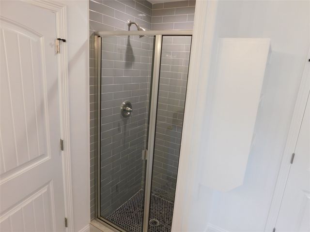 3100 S Cardinal Street, Ennis, TX 75119