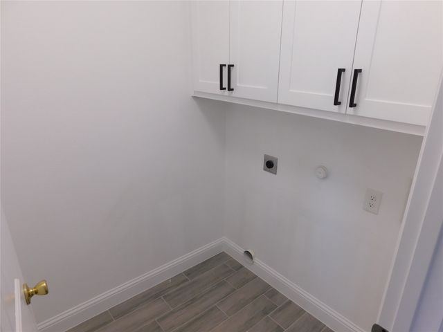 3100 S Cardinal Street, Ennis, TX 75119