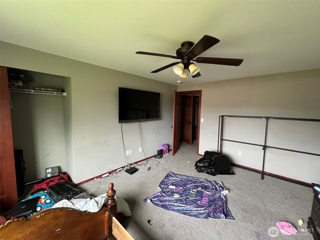 30510 37th Avenue E, Graham, WA 98338