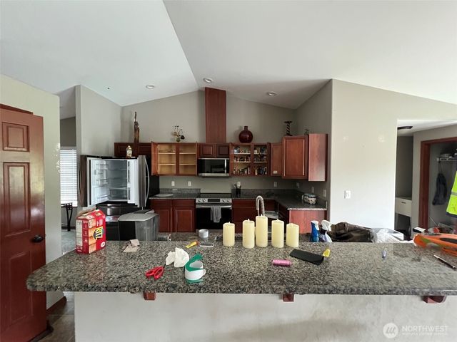 30510 37th Avenue E, Graham, WA 98338